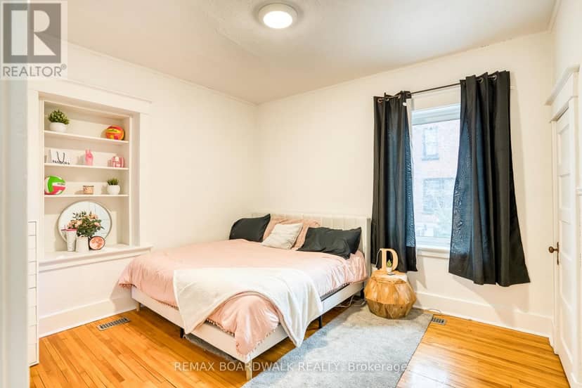 27 Allan Street — photo 28 of 40