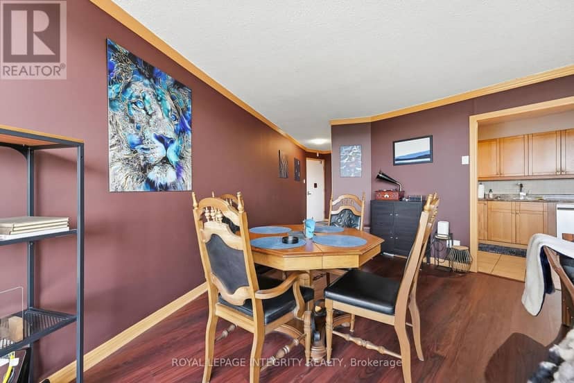 806 - 900 Dynes Road — photo 12 of 30