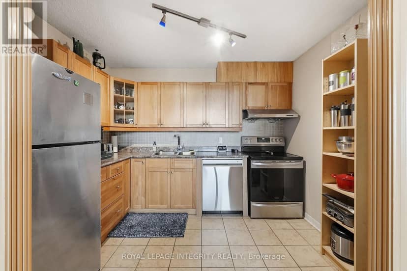 806 - 900 Dynes Road — photo 14 of 30
