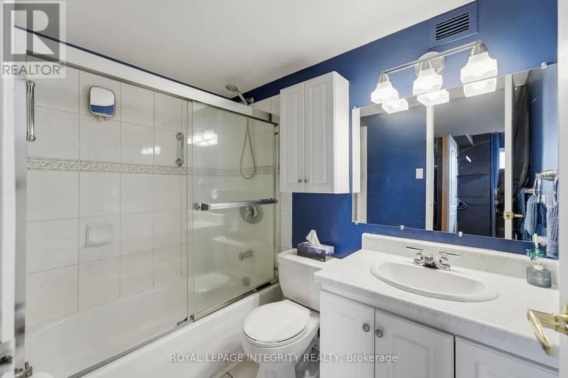 806 - 900 Dynes Road — photo 23 of 30