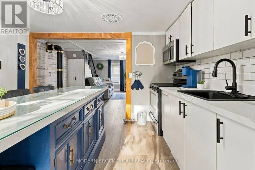 8 Elm Street — photo 10 of 32
