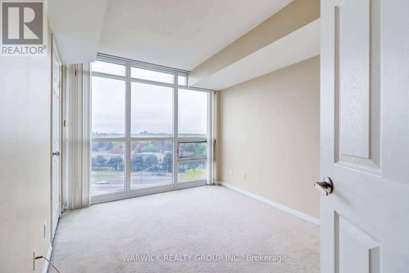 903 - 30 Harrison Garden Boulevard — photo 17 of 26