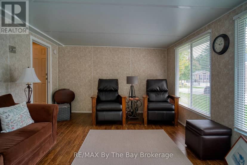 107 Madawaska Trail — photo 12 of 33