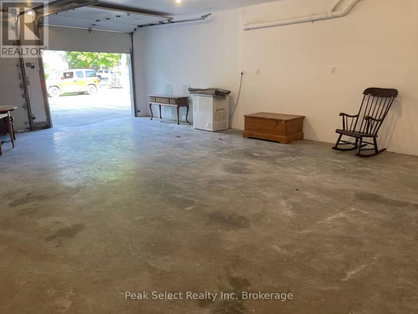430 Albert Street — photo 31 of 40