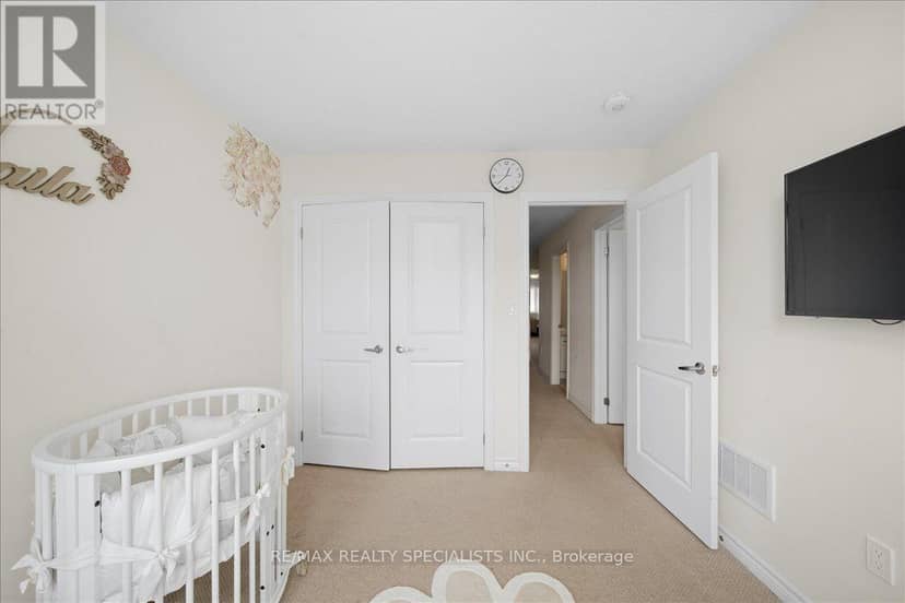 90 Ferragine Crescent — photo 40 of 40
