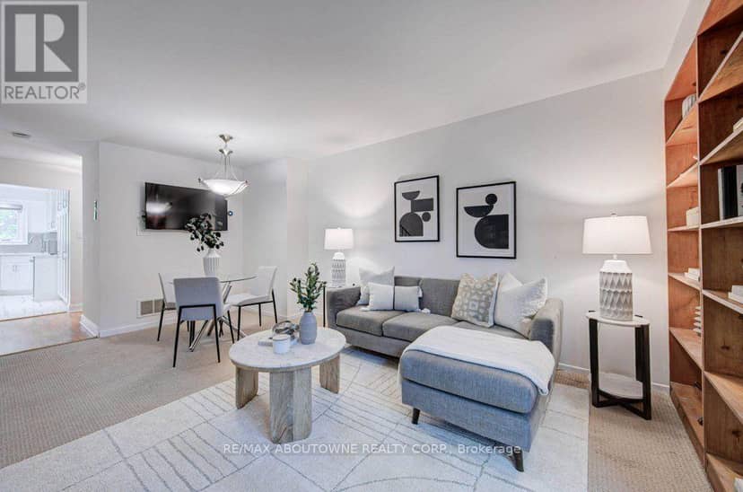 1012 Elizabeth Place, Oakville, photo 5