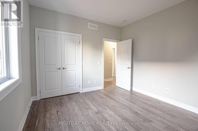 3544 Canfield Crescent — photo 11 of 18