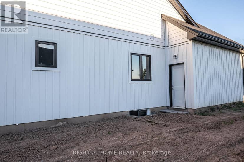 3544 Canfield Crescent — photo 14 of 18
