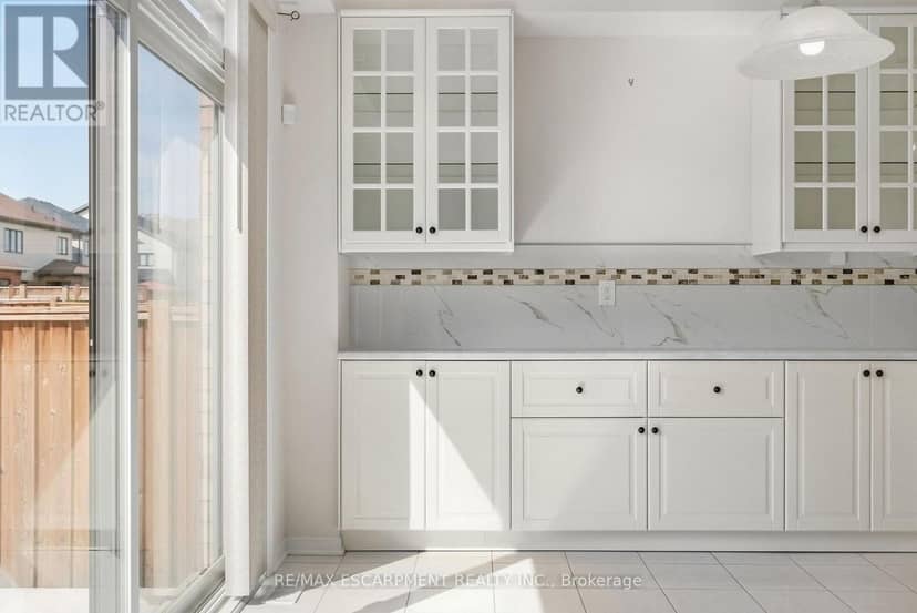 35 Royal Coachman Way — photo 13 of 40