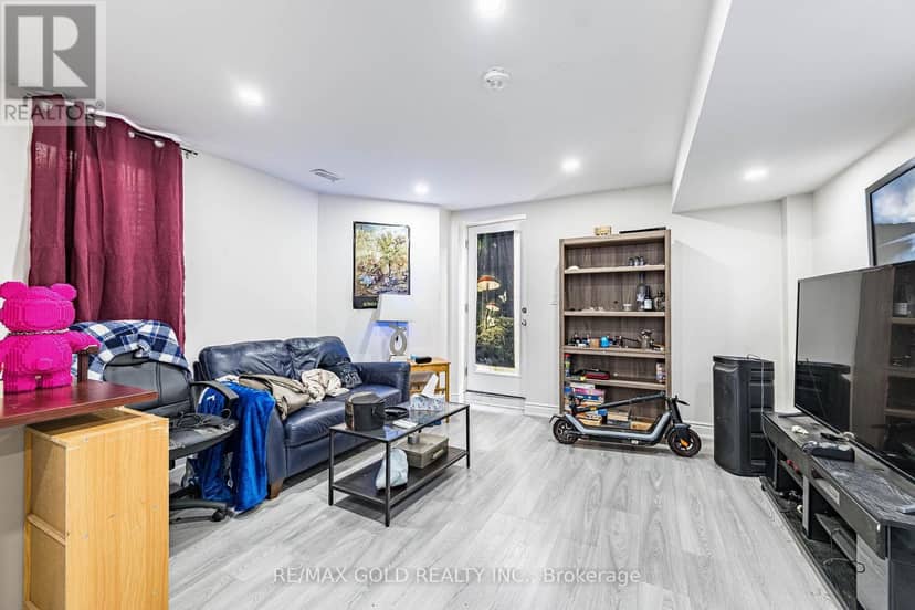 119 Glazebrook Crescent — photo 17 of 40