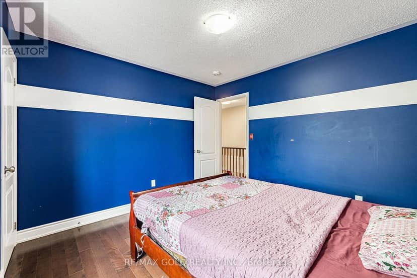 119 Glazebrook Crescent — photo 32 of 40