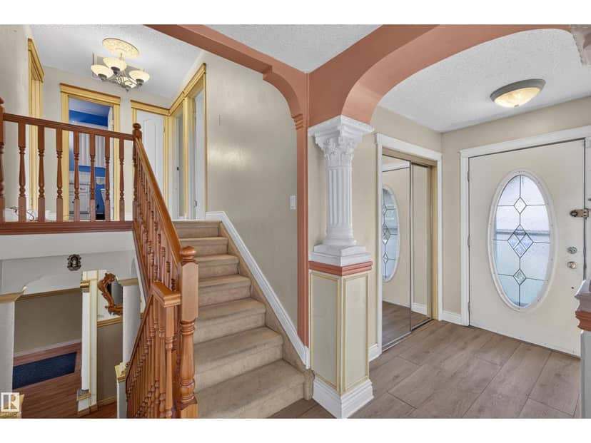 6348 34A AV NW — photo 16 of 40