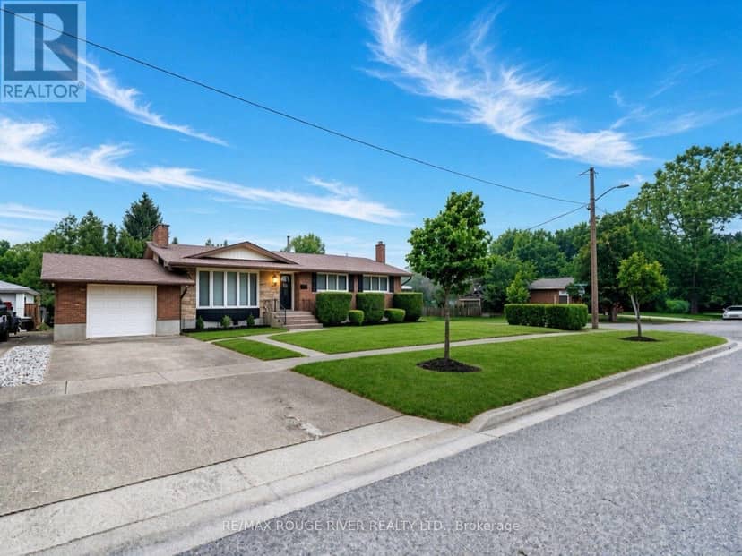 25 Clearview Heights — photo 1 of 40