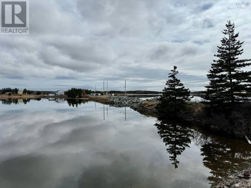 11 Harbourview Drive — photo 14 of 17