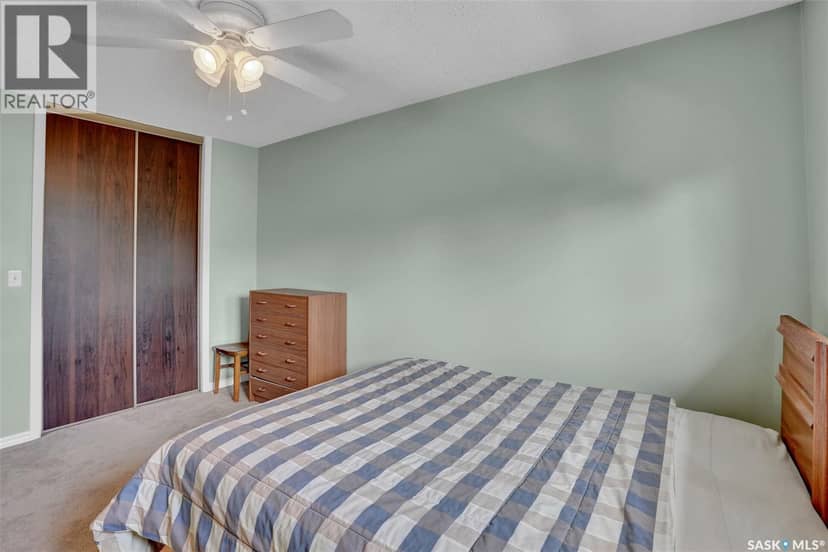 264 Plainsview DRIVE — photo 29 of 36