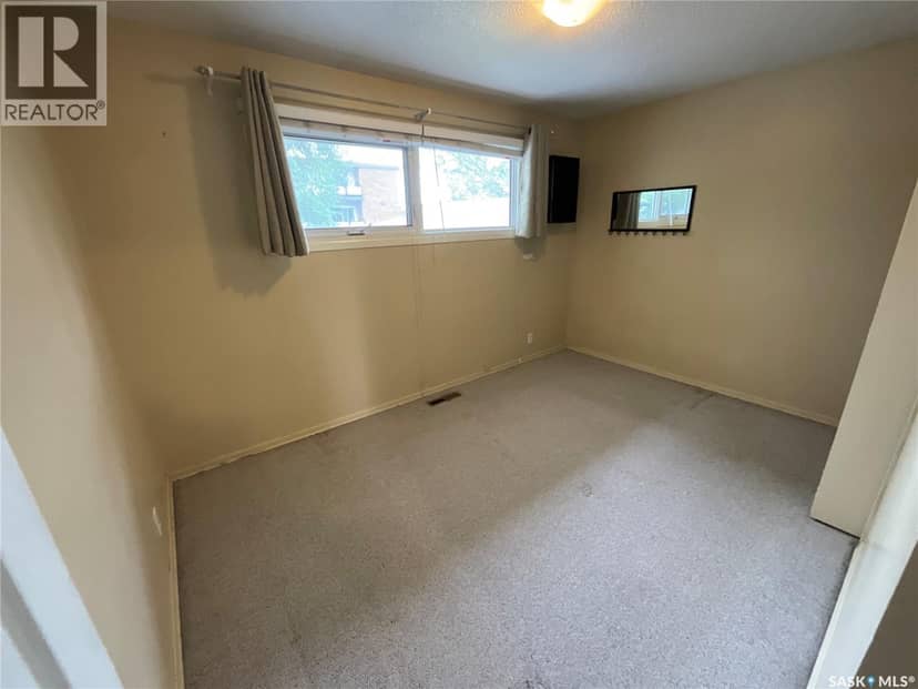 29 McMurchy AVENUE — photo 10 of 14