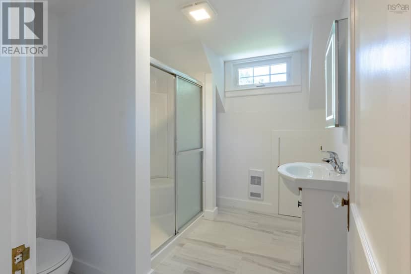 691 Bear Cove Road — photo 36 of 40