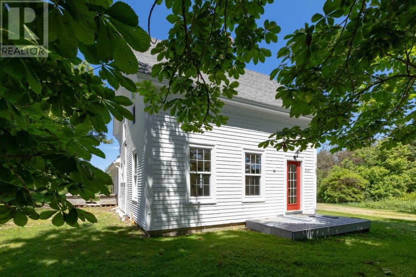 691 Bear Cove Road, St. Alphonse, photo 7