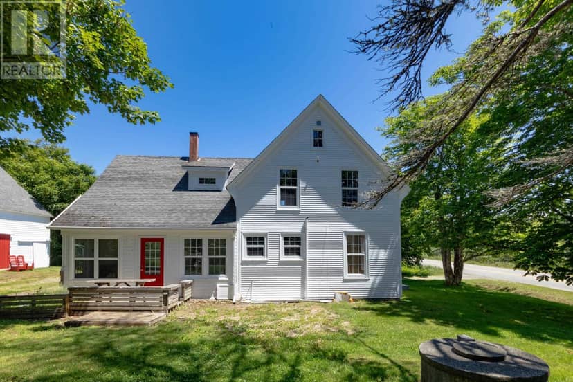 691 Bear Cove Road, St. Alphonse, photo 3