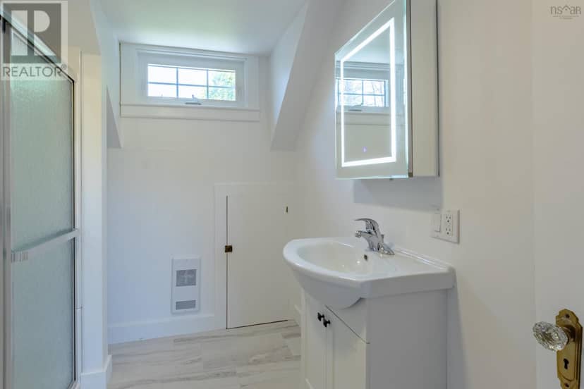 691 Bear Cove Road — photo 37 of 40