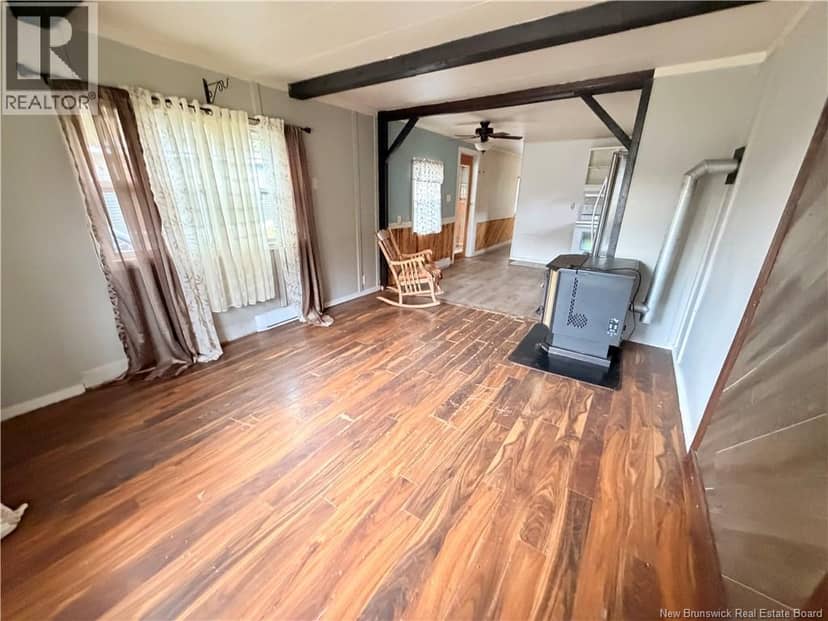 36 Bradd Street — photo 7 of 18