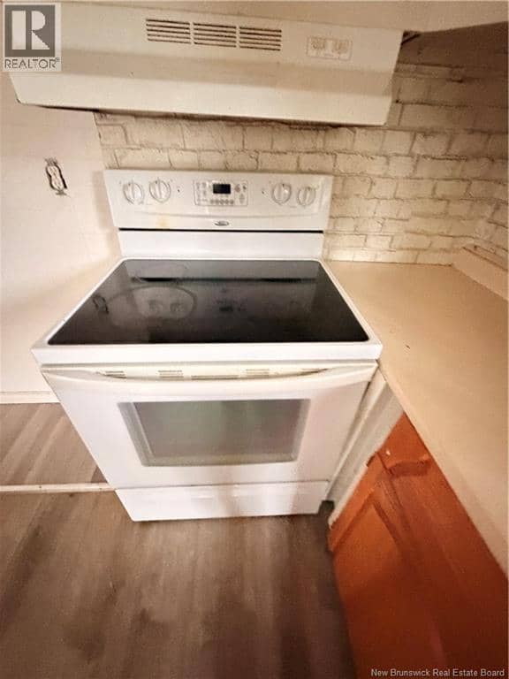 36 Bradd Street — photo 11 of 18