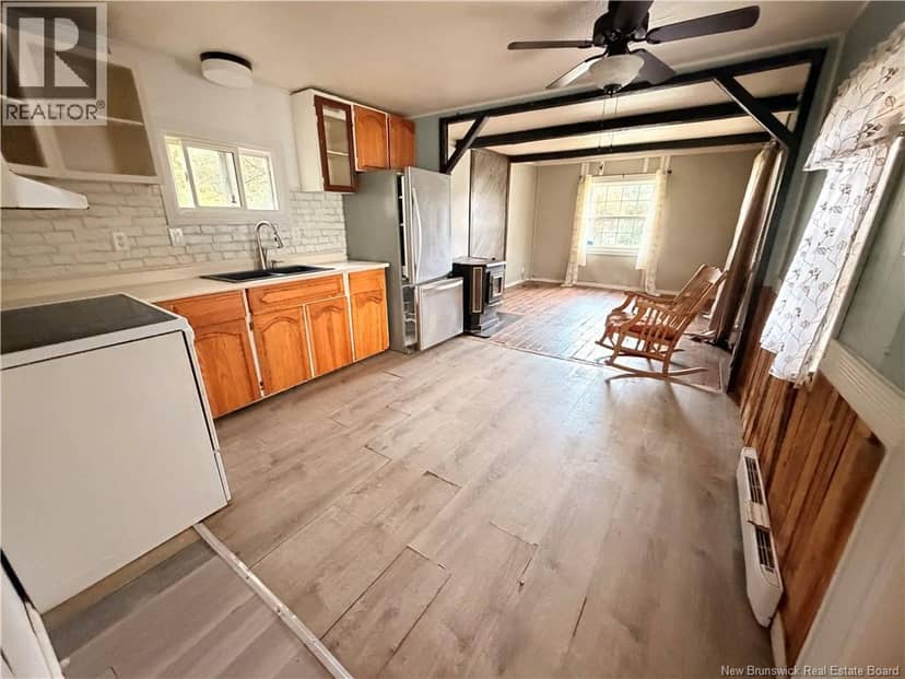 36 Bradd Street — photo 8 of 18