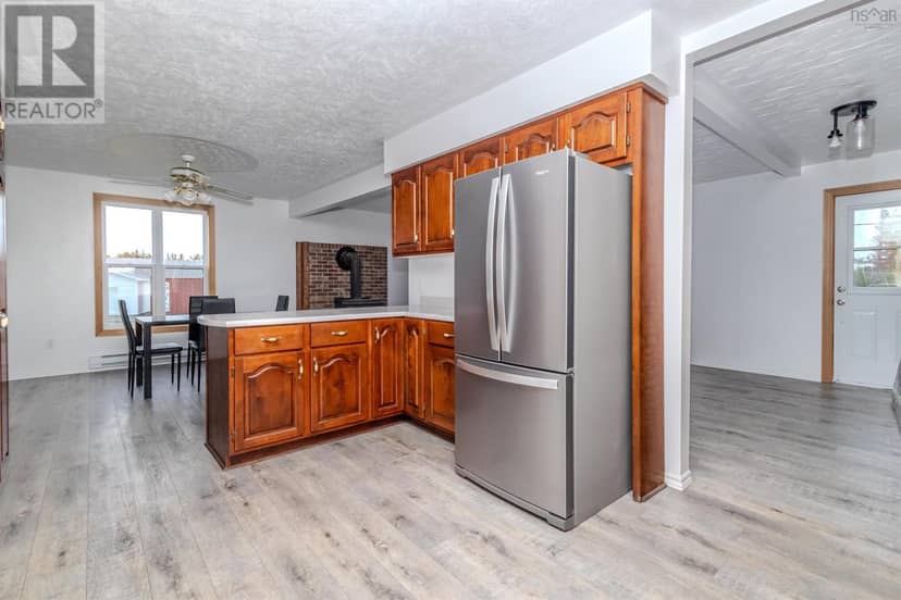 1541 Gabarus Highway — photo 9 of 40
