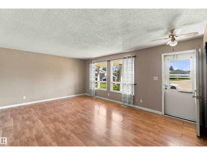 5436 51 ST, Gibbons, photo 6