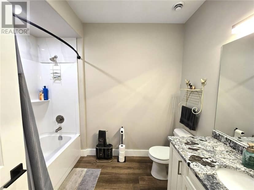 51 Oak St — photo 18 of 24