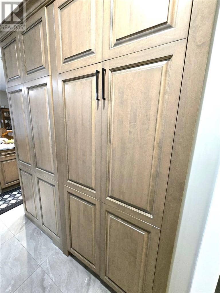 51 Oak St — photo 9 of 24