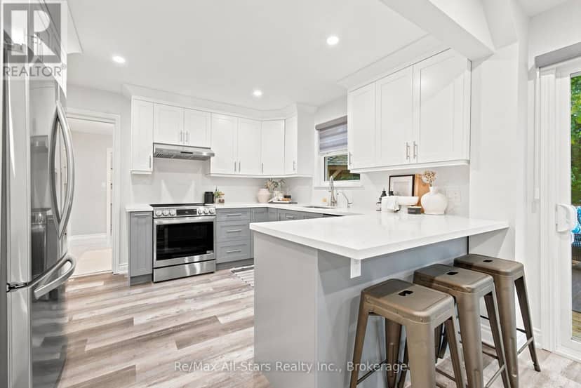 263 Union Avenue — photo 10 of 37