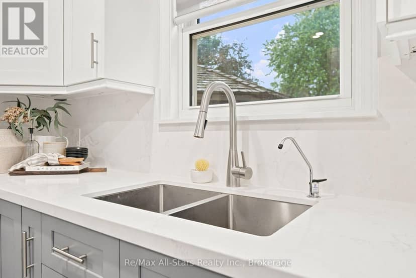263 Union Avenue — photo 12 of 37