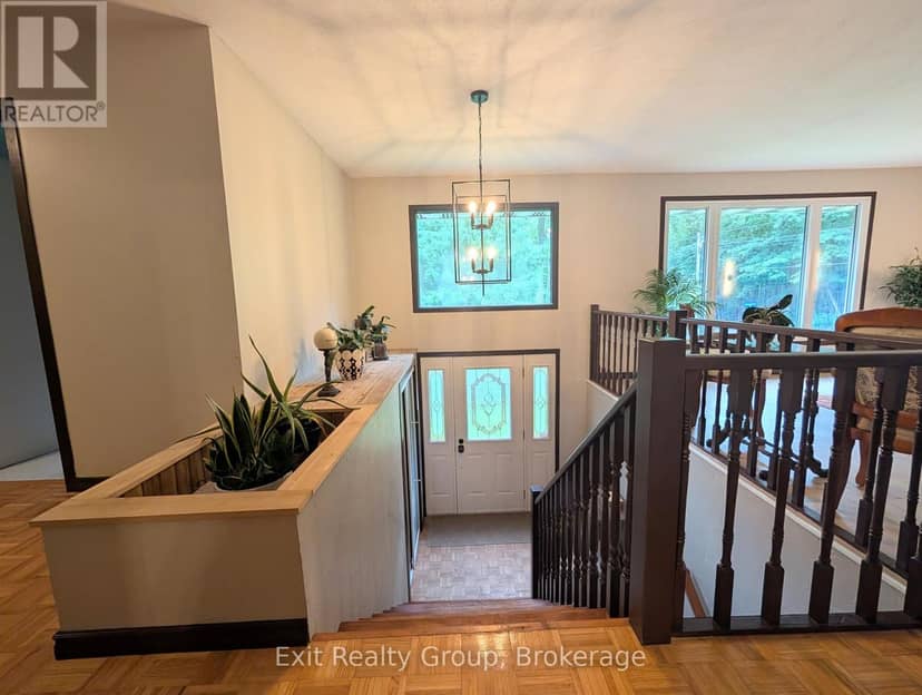 456 Parkview Court, Midland, photo 5