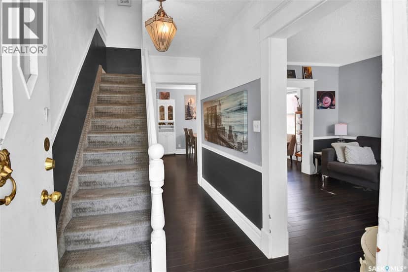 310 J Avenue N, Saskatoon, photo 4