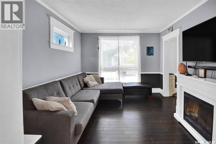 310 J Avenue N, Saskatoon, photo 5