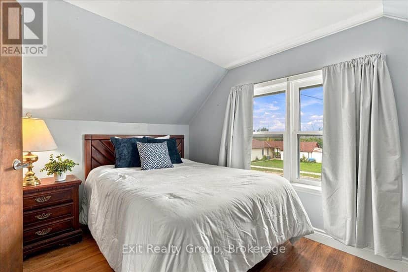 5 Charlotte Street — photo 17 of 24