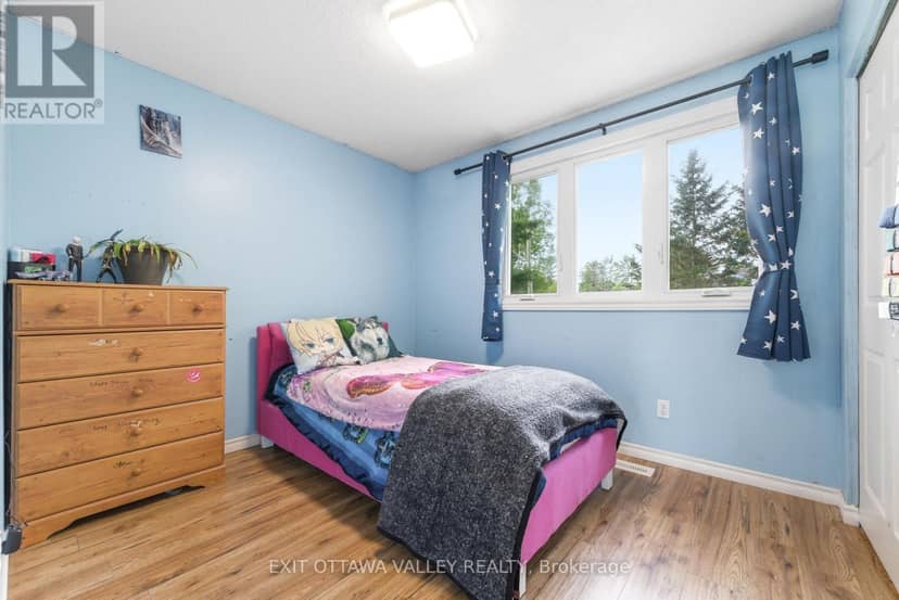 13 Tamarack Street — photo 17 of 29