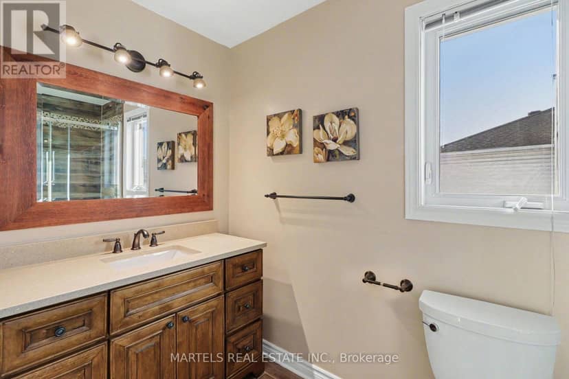 721 Morewood Crescent — photo 19 of 29