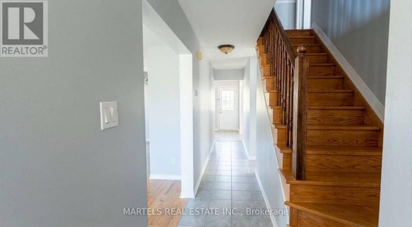 721 Morewood Crescent — photo 2 of 29