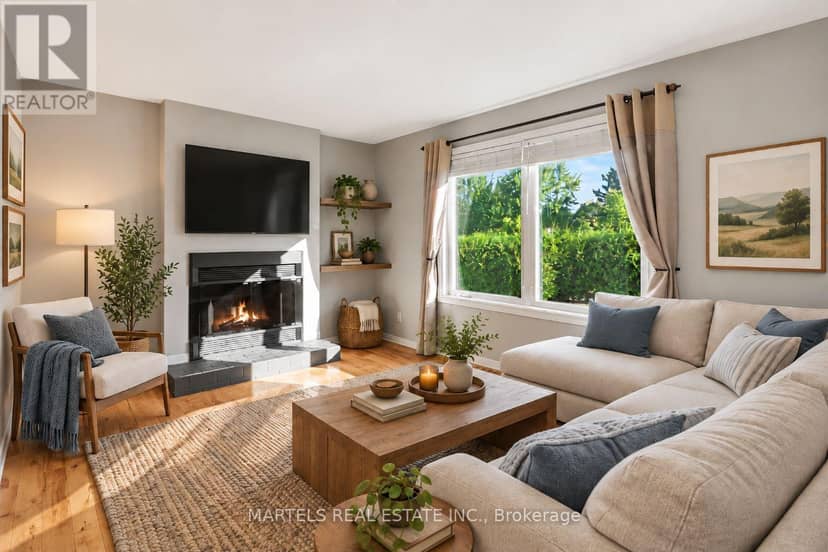 721 Morewood Crescent — photo 8 of 29