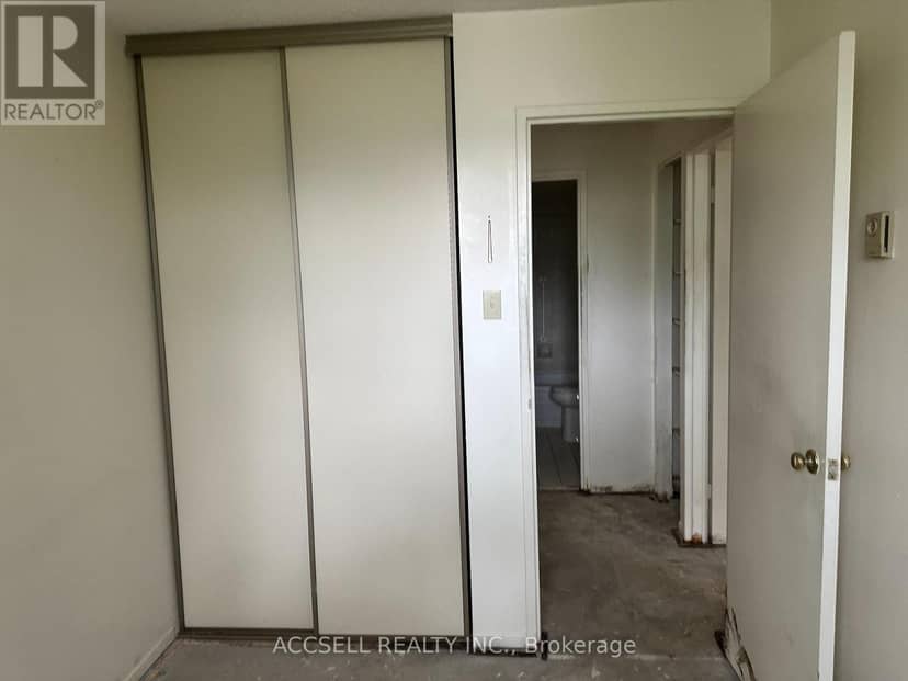 106 - 191 Parkdale Avenue — photo 15 of 18
