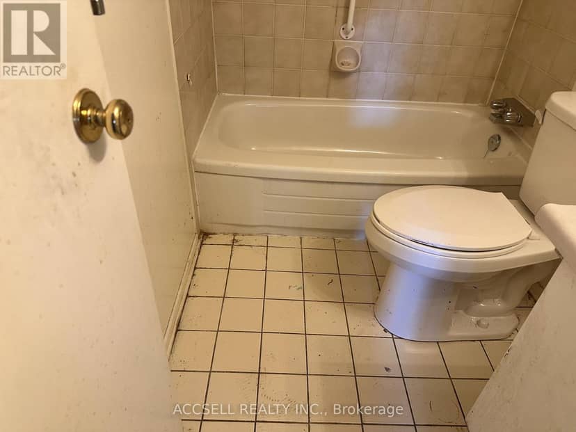 106 - 191 Parkdale Avenue — photo 16 of 18