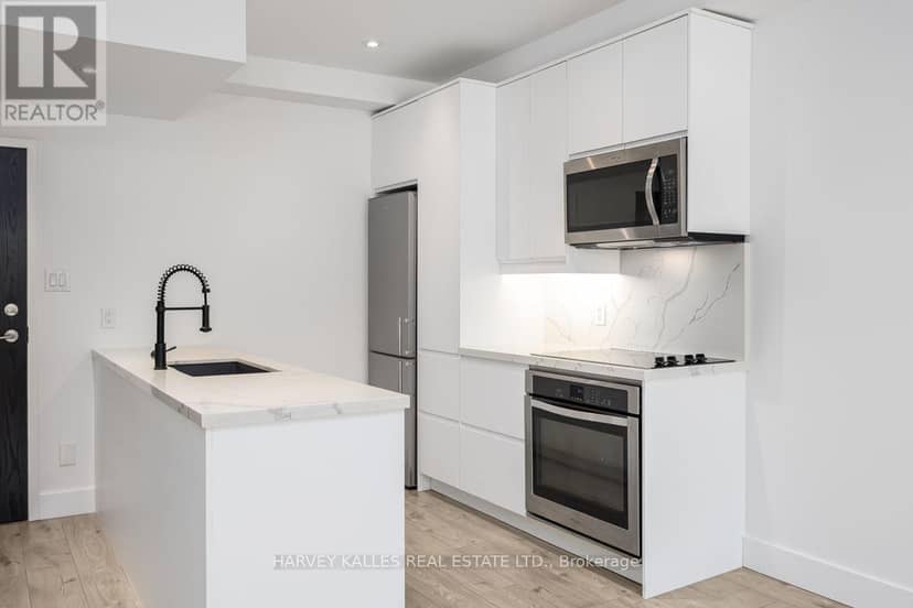 110 - 3000 Bathurst Street, Toronto, photo 8