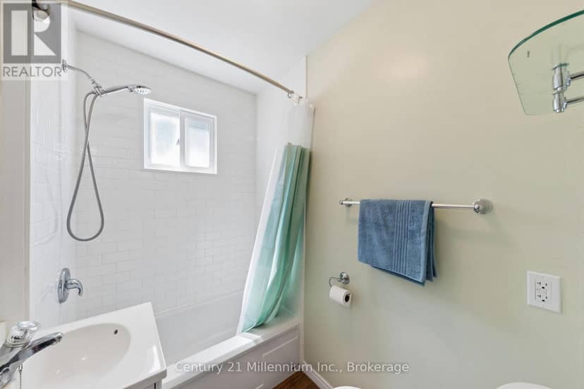 25 Glendale Avenue — photo 13 of 30