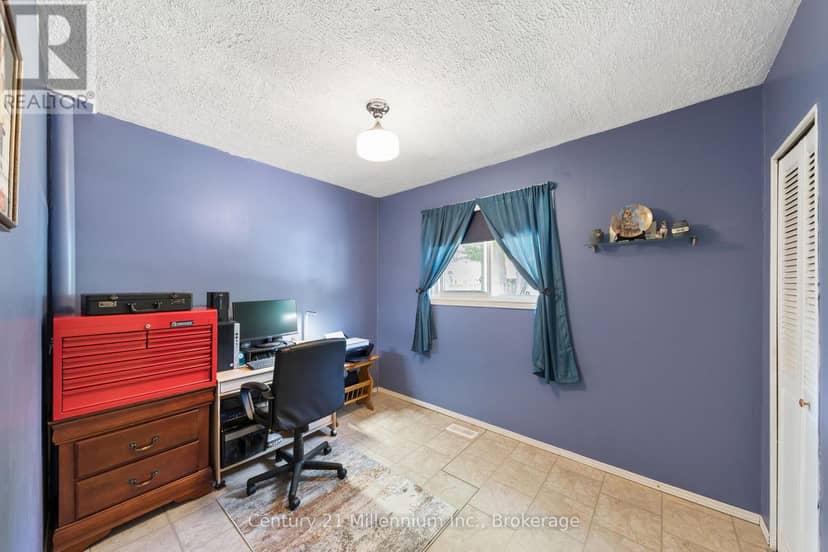 25 Glendale Avenue — photo 14 of 30