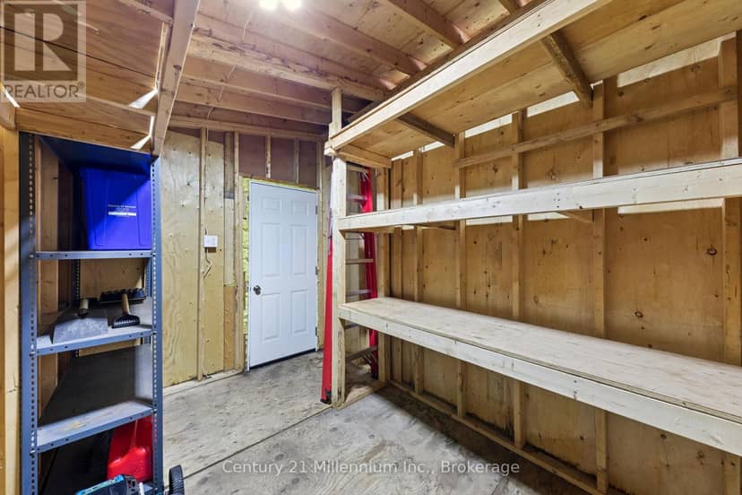 25 Glendale Avenue — photo 27 of 30