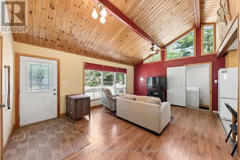 25 Glendale Avenue — photo 4 of 30