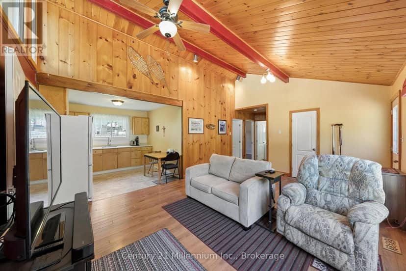 25 Glendale Avenue — photo 7 of 30