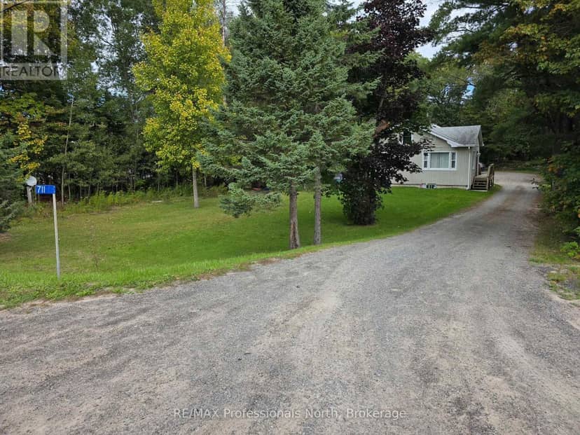 711 Muskoka 3 Road N — photo 1 of 38